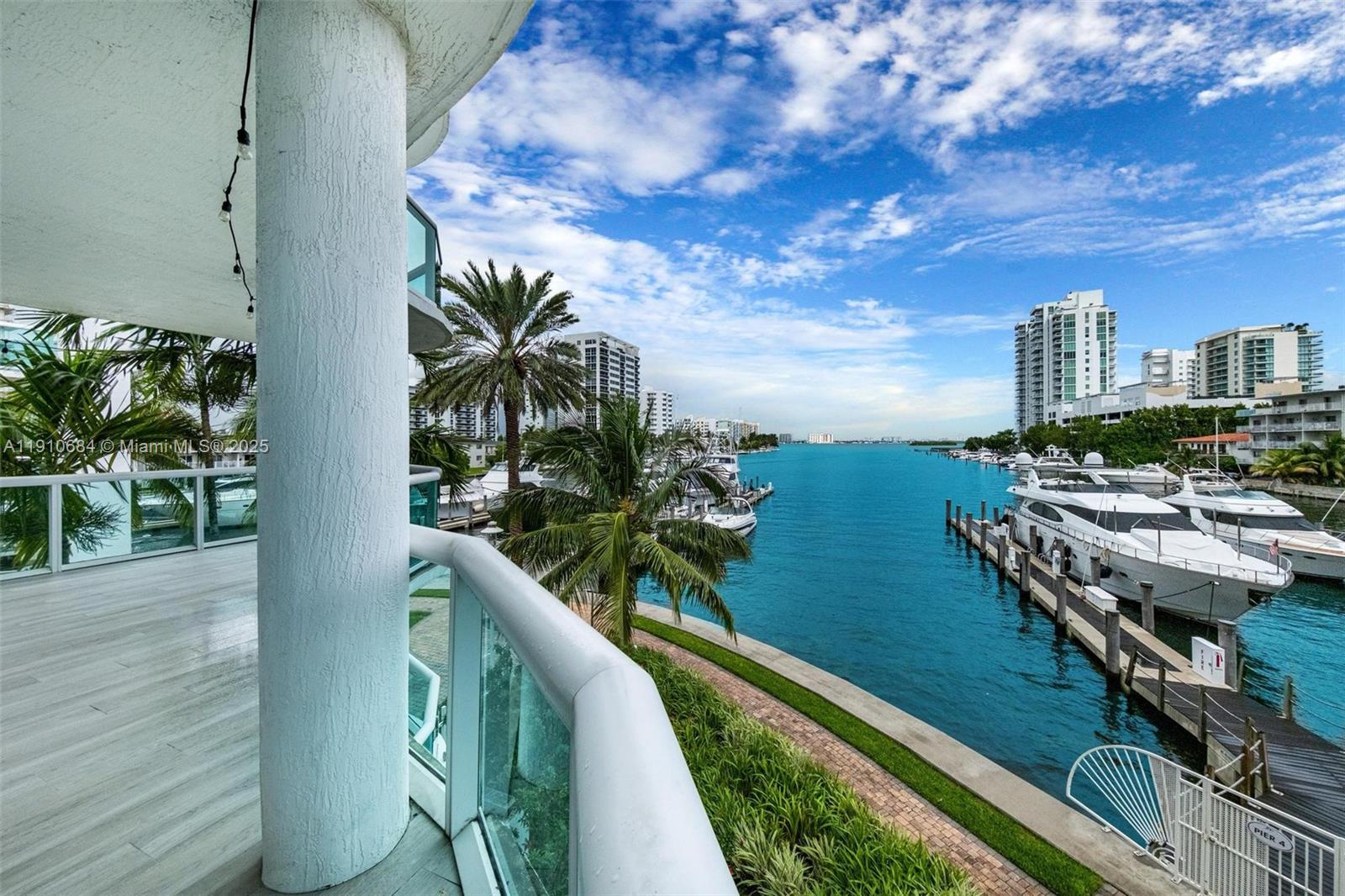 7918 Harbour Island Dr #207, North Bay Village FL 33141
