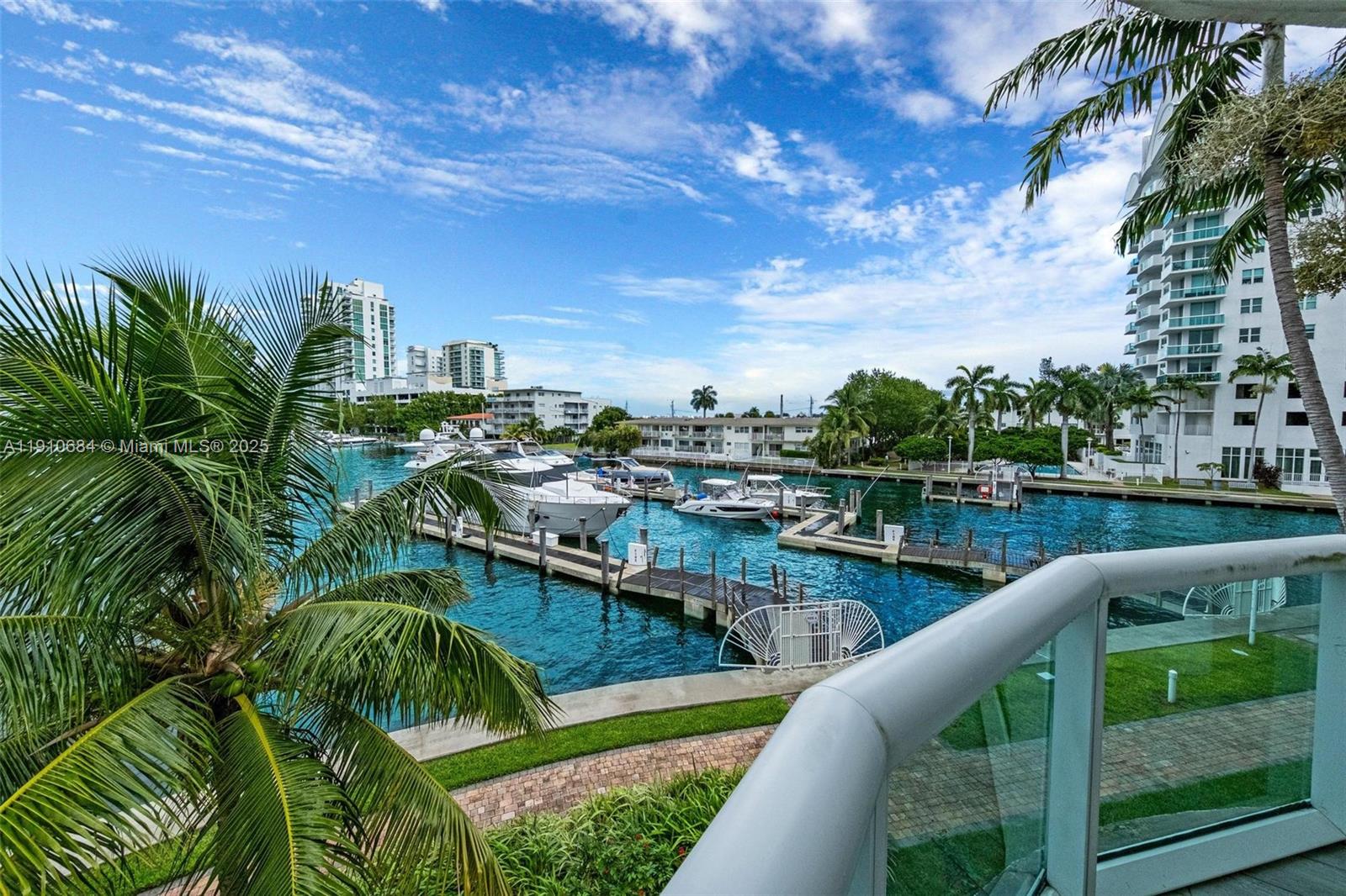 7918 Harbour Island Dr #207, North Bay Village FL 33141