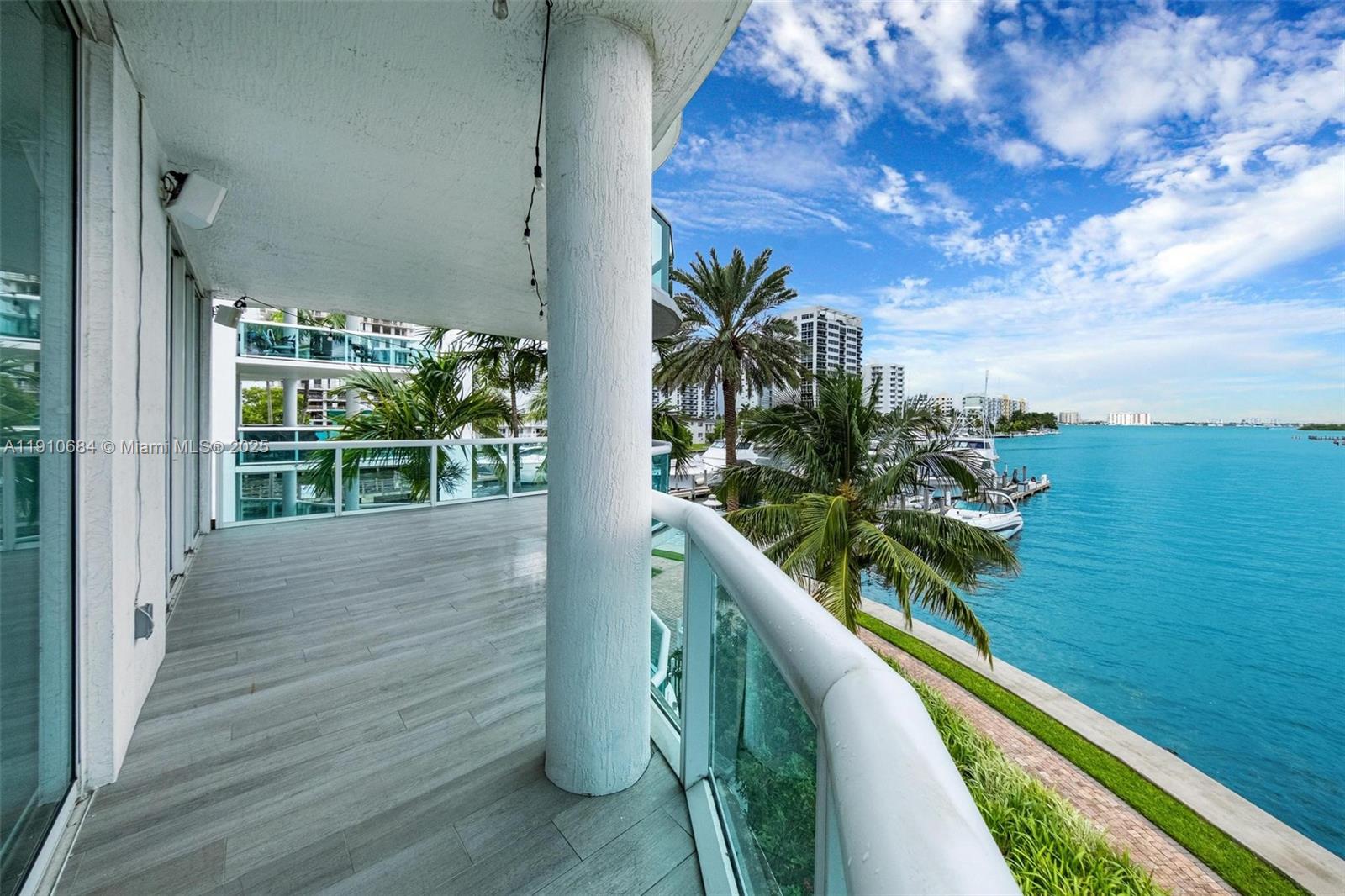7918 Harbour Island Dr #207, North Bay Village FL 33141