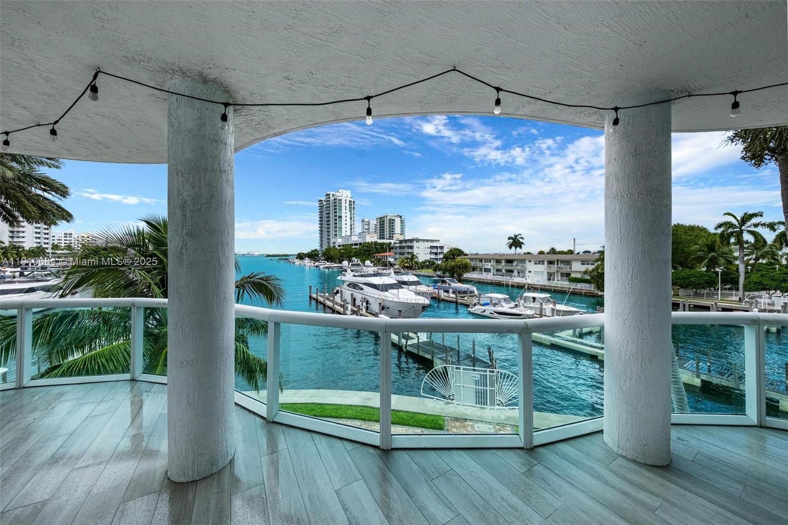 7918 Harbour Island Dr #207, North Bay Village FL 33141