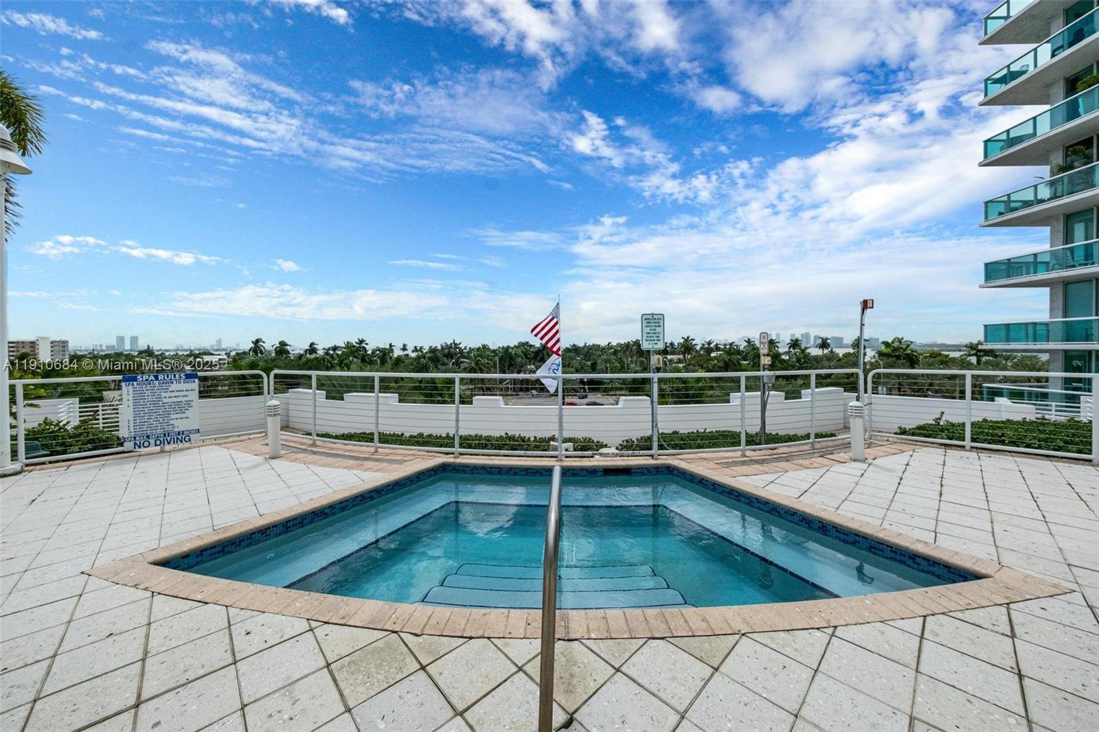 7918 Harbour Island Dr #207, North Bay Village FL 33141