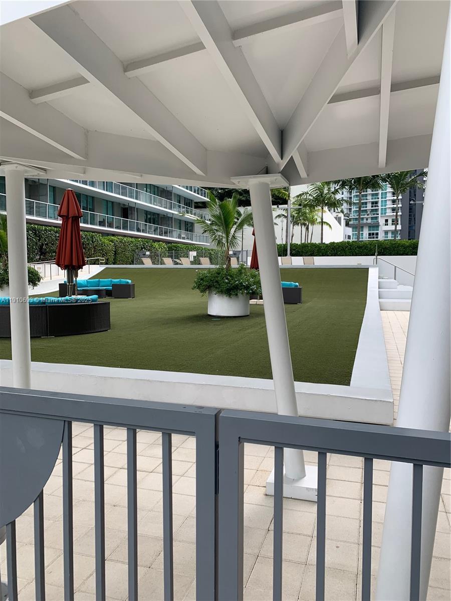 79 SW 12th St #1002-S, Miami FL 33130