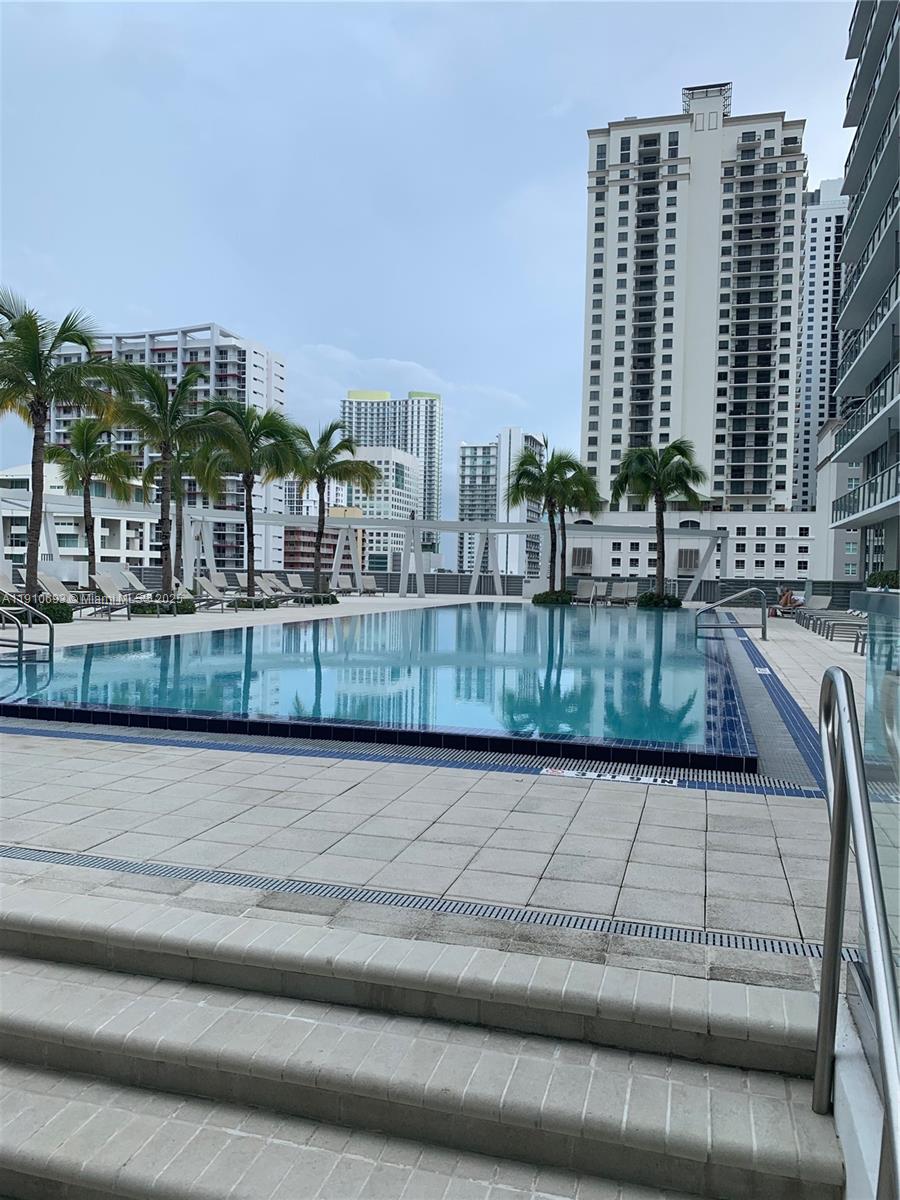 79 SW 12th St #1002-S, Miami FL 33130