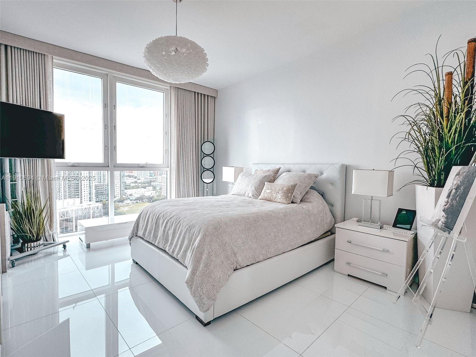 2020 N Bayshore Dr #2007, Miami FL 33137