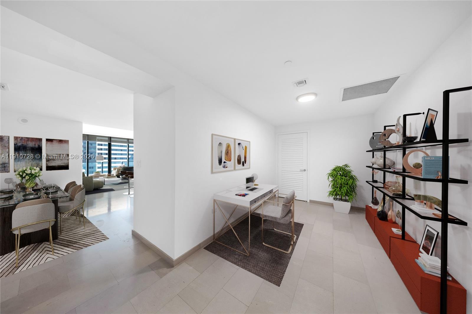 88 SW 7th St #1004, Miami FL 33130