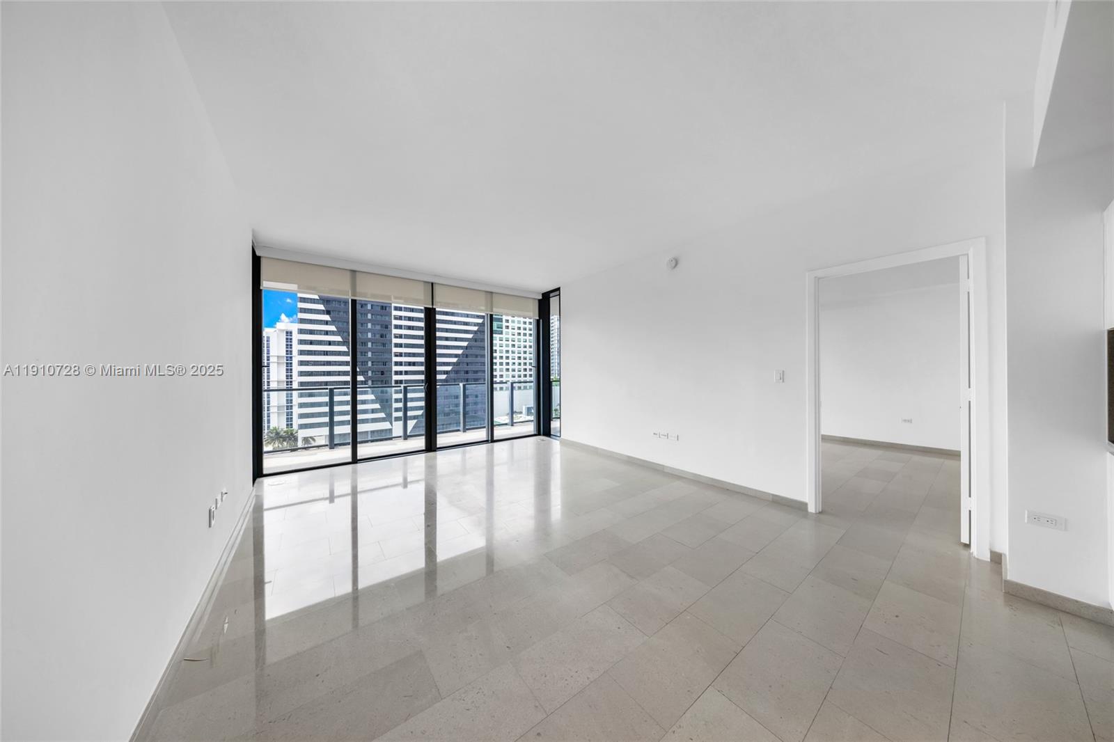 88 SW 7th St #1004, Miami FL 33130