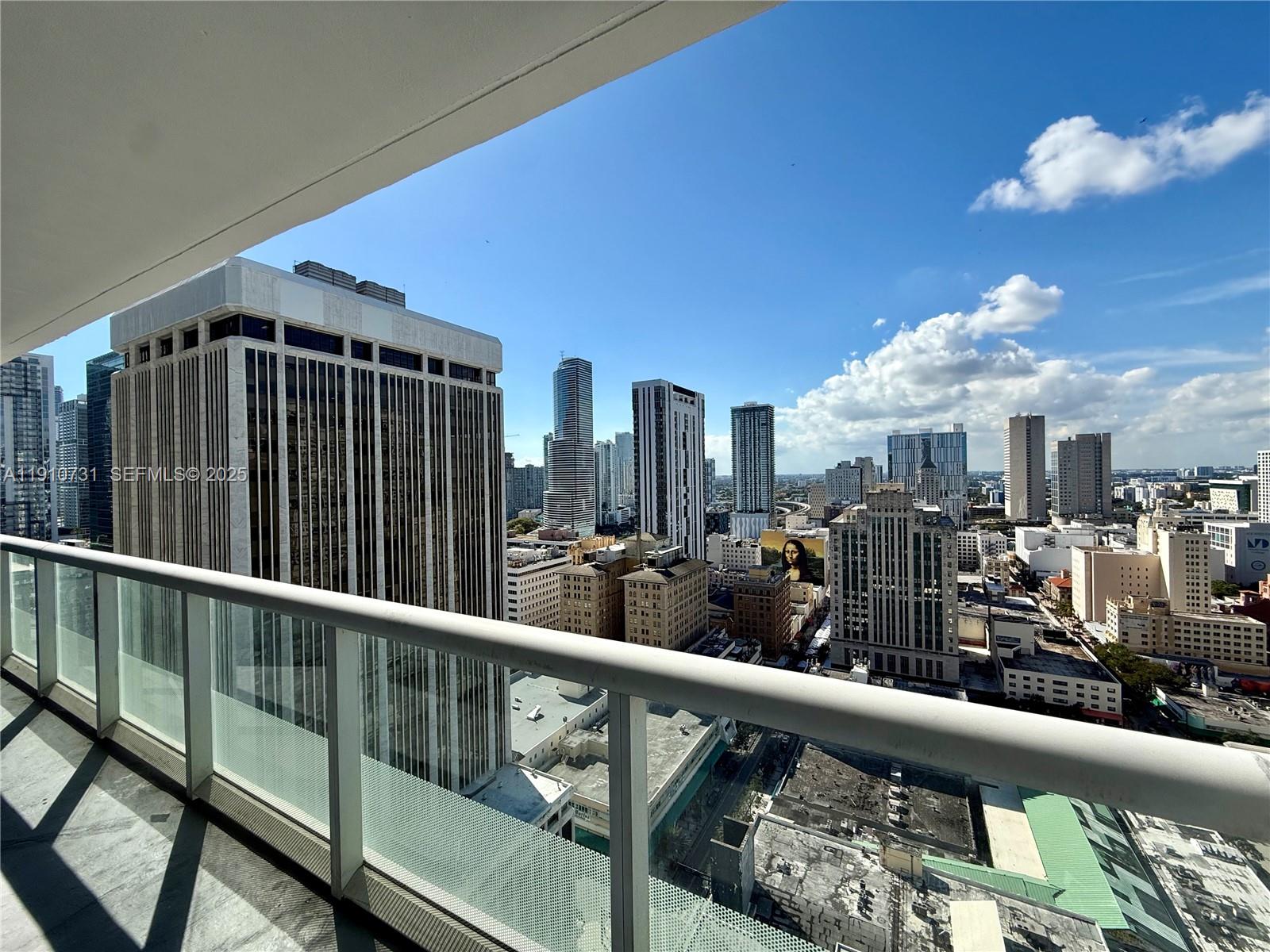 50 Biscayne Blvd #2909, Miami FL 33132