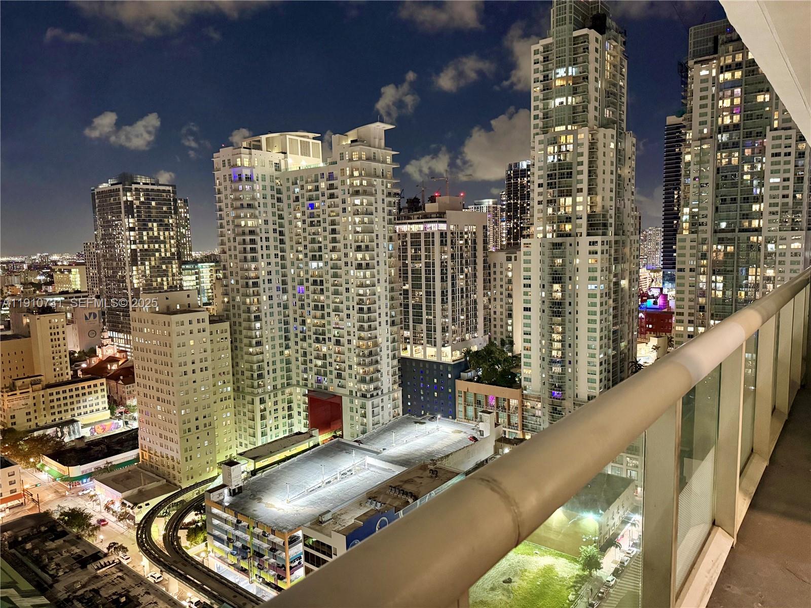 50 Biscayne Blvd #2909, Miami FL 33132