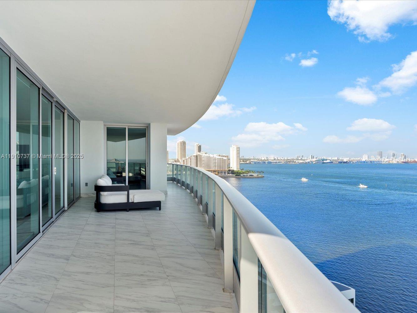 1331 Brickell Bay Dr #1811, Miami FL 33131