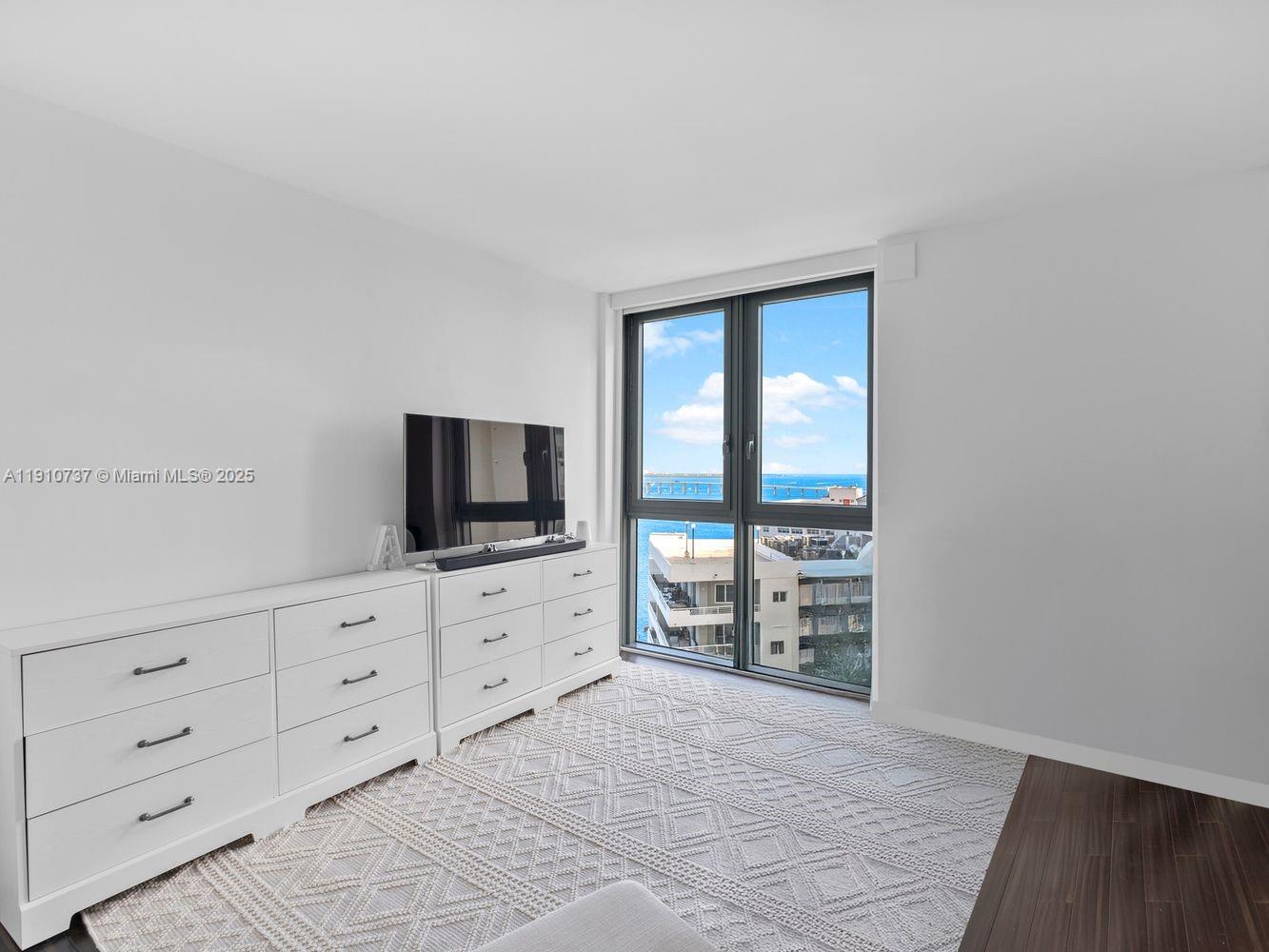 1331 Brickell Bay Dr #1811, Miami FL 33131