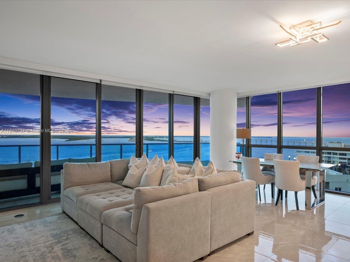 1331 Brickell Bay Dr #1811, Miami FL 33131