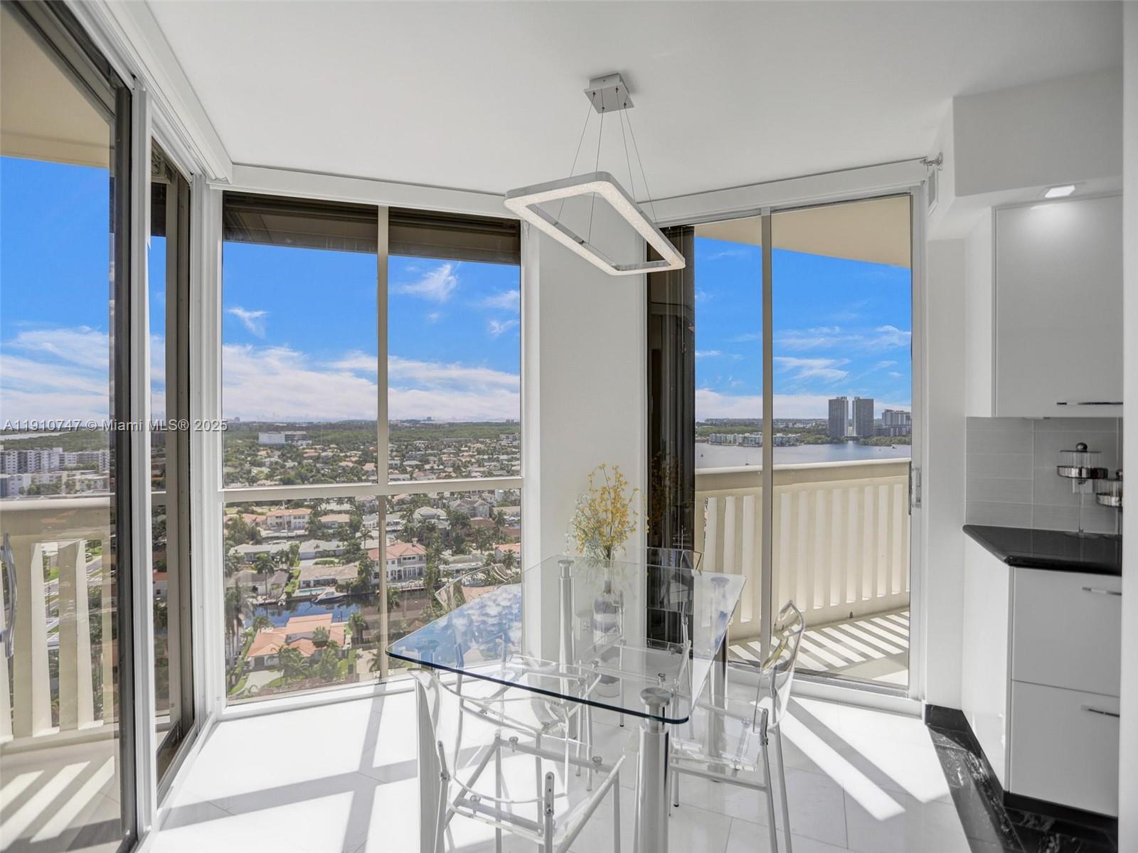 1000 E Island Blvd #2103, Aventura FL 33160