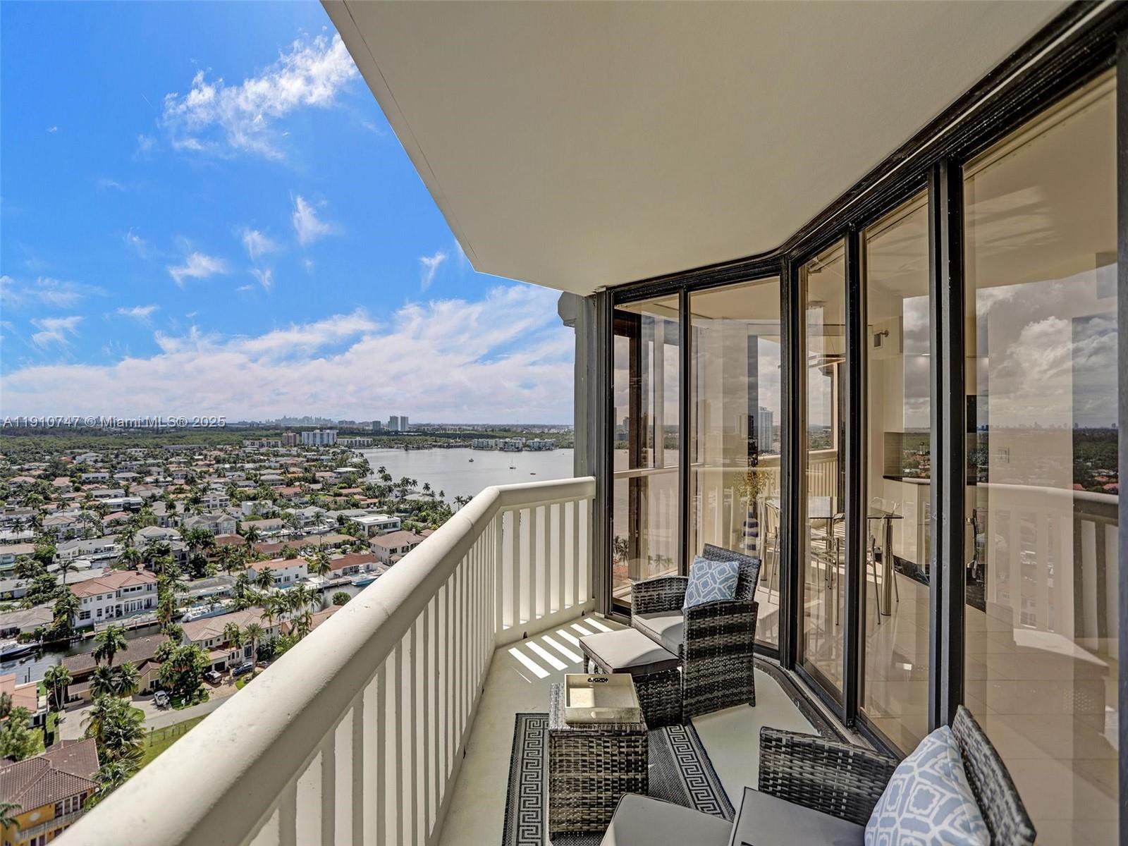 1000 E Island Blvd #2103, Aventura FL 33160