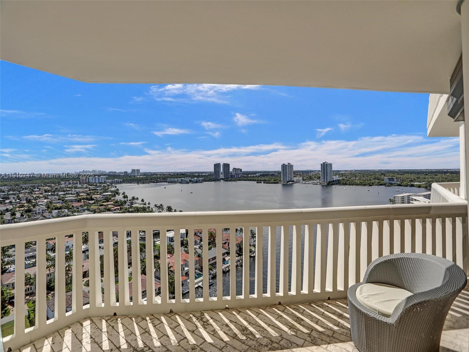1000 E Island Blvd #2103, Aventura FL 33160