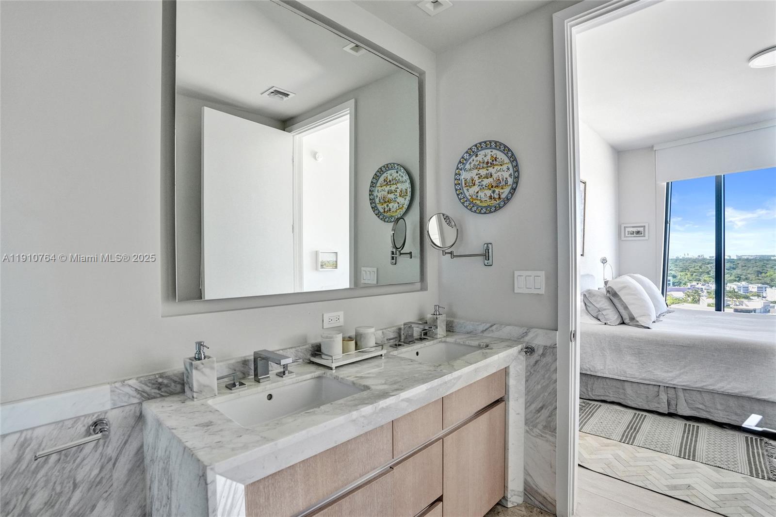 2831 S Bayshore Dr #1808, Miami FL 33133