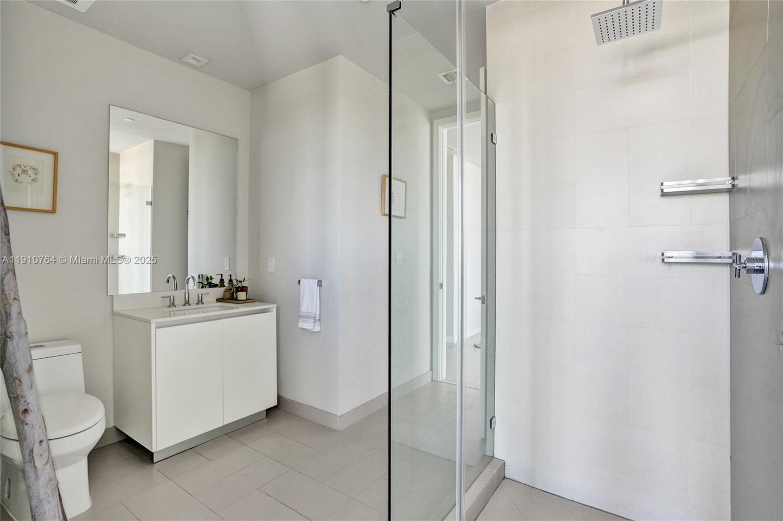 2831 S Bayshore Dr #1808, Miami FL 33133