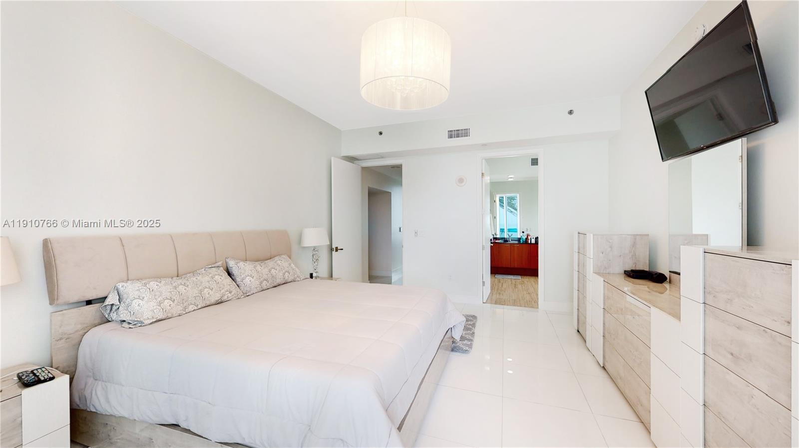 15811 Collins Ave #504, Sunny Isles Beach FL 33160