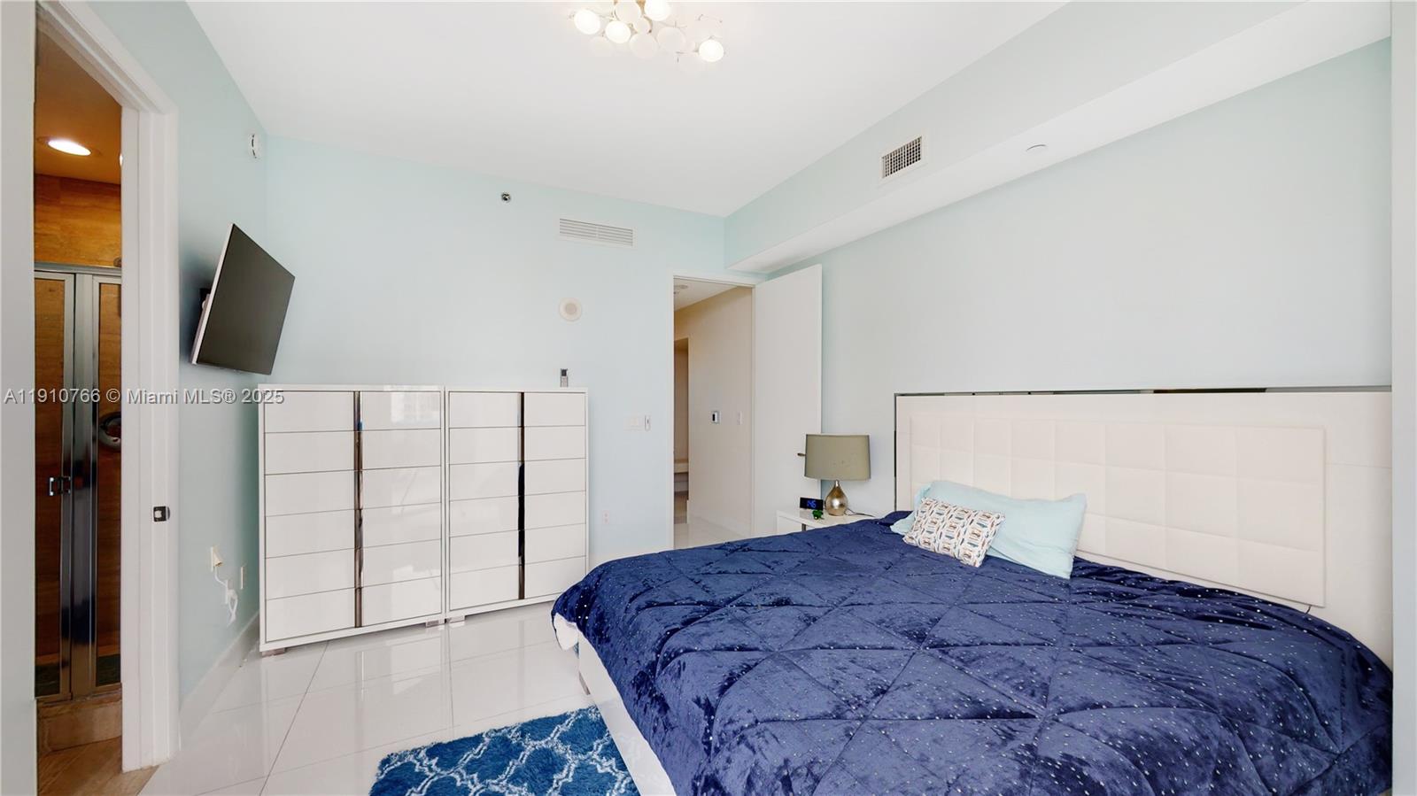 15811 Collins Ave #504, Sunny Isles Beach FL 33160