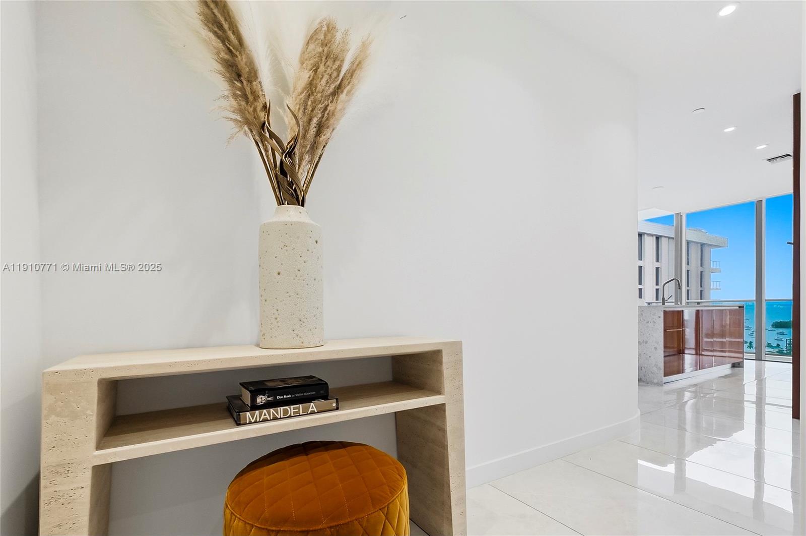 2678 Tigertail Ave #1110, Miami FL 33133