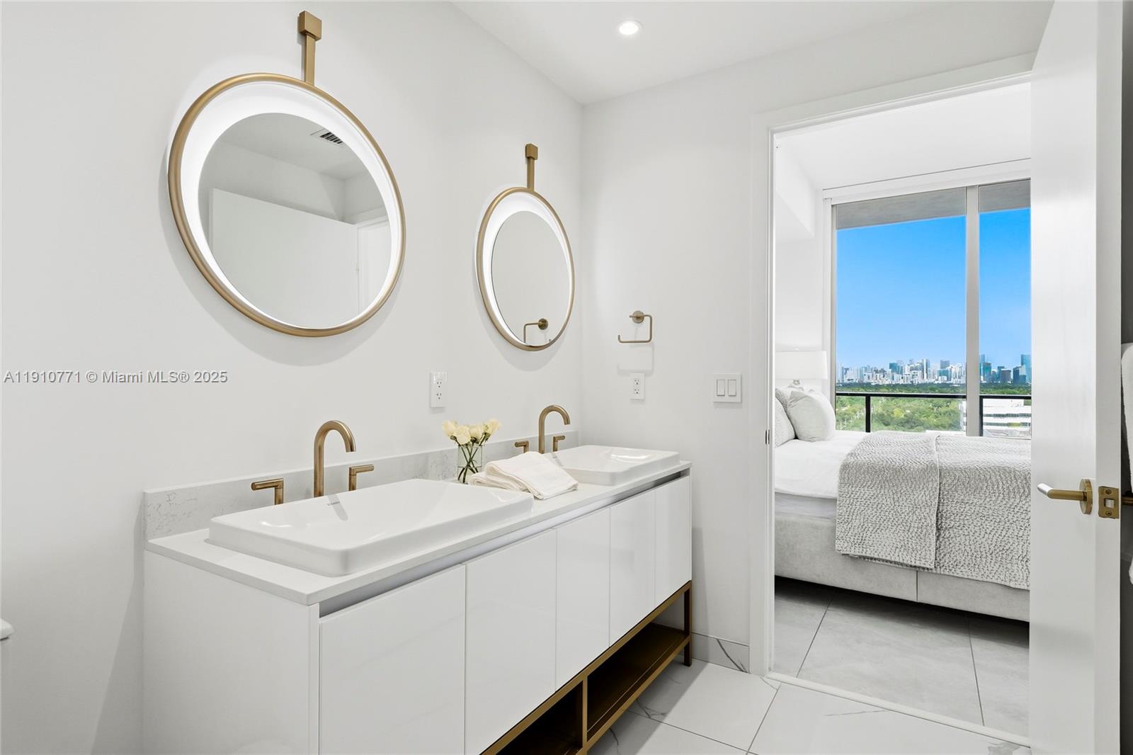 2678 Tigertail Ave #1110, Miami FL 33133