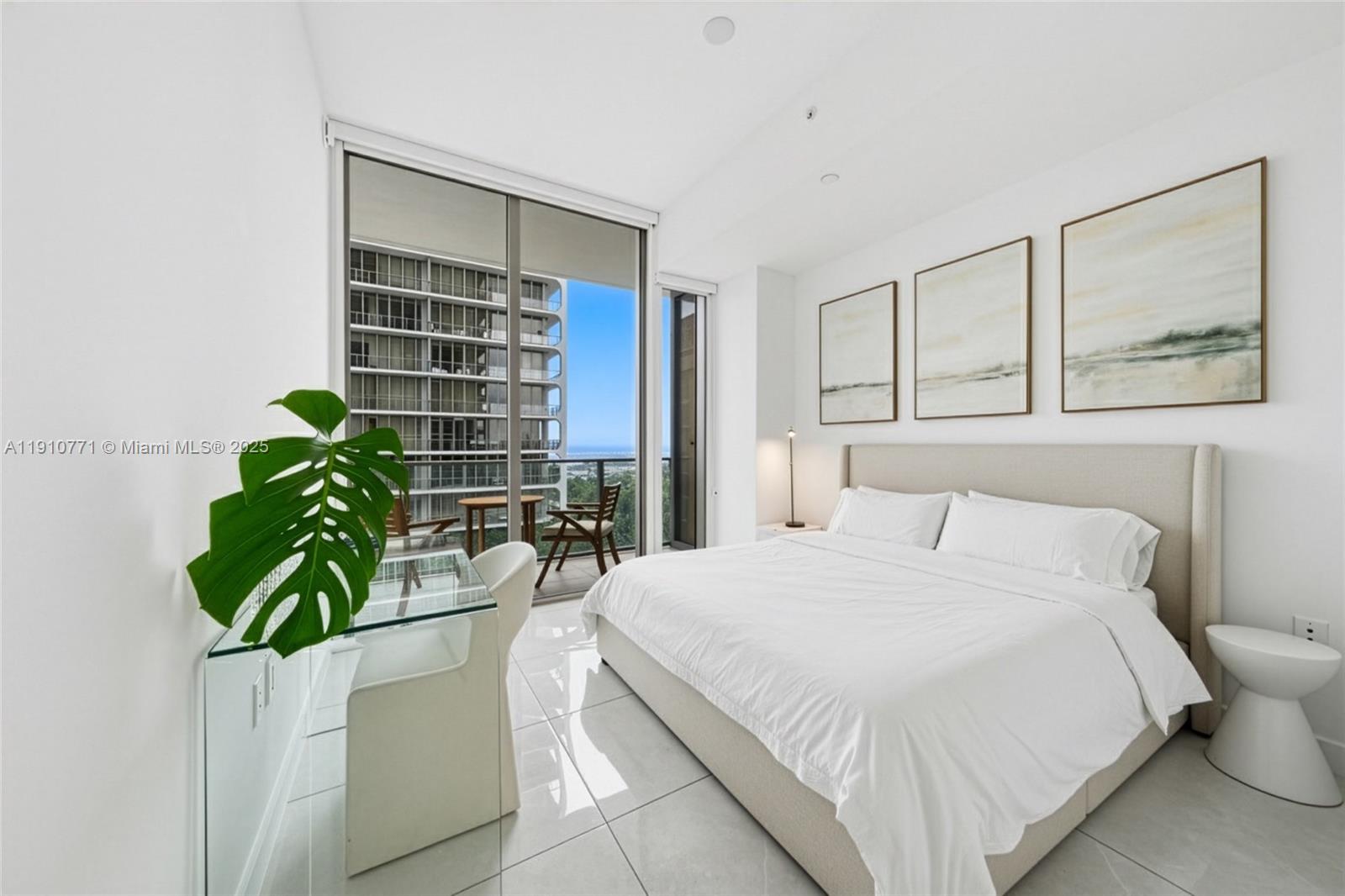 2678 Tigertail Ave #1110, Miami FL 33133