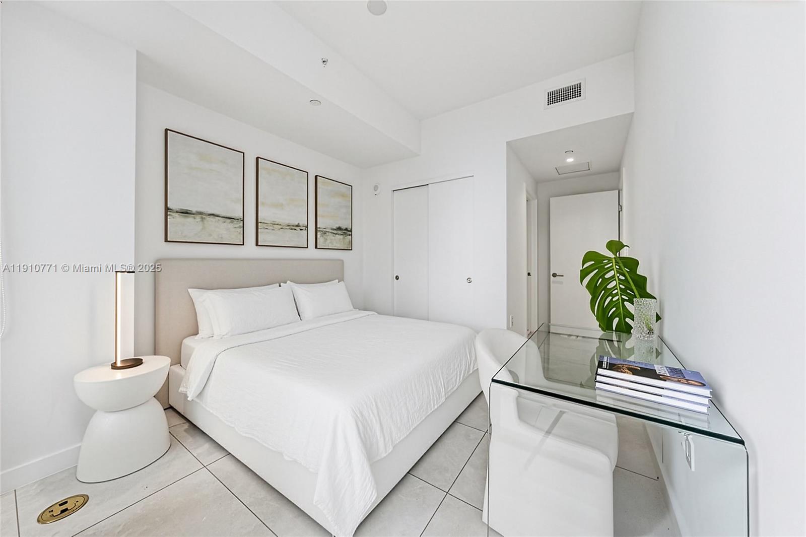 2678 Tigertail Ave #1110, Miami FL 33133