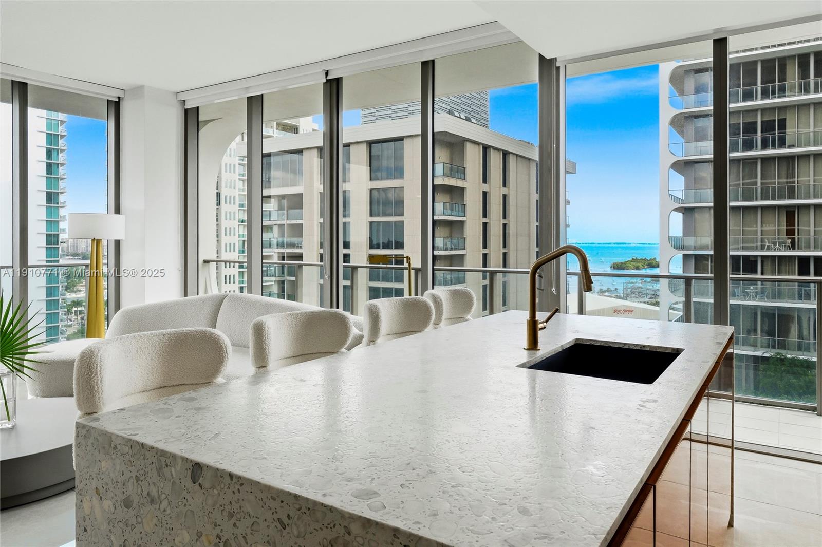 2678 Tigertail Ave #1110, Miami FL 33133