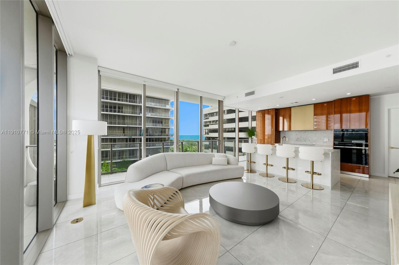 2678 Tigertail Ave #1110, Miami FL 33133