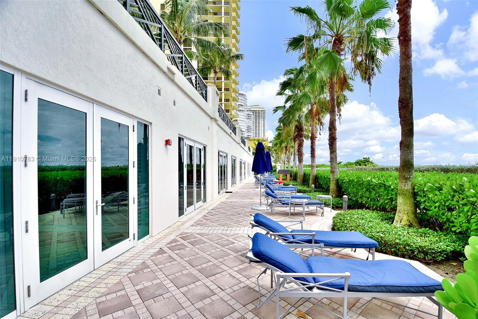 16047 Collins Ave #1104, Sunny Isles Beach FL 33160