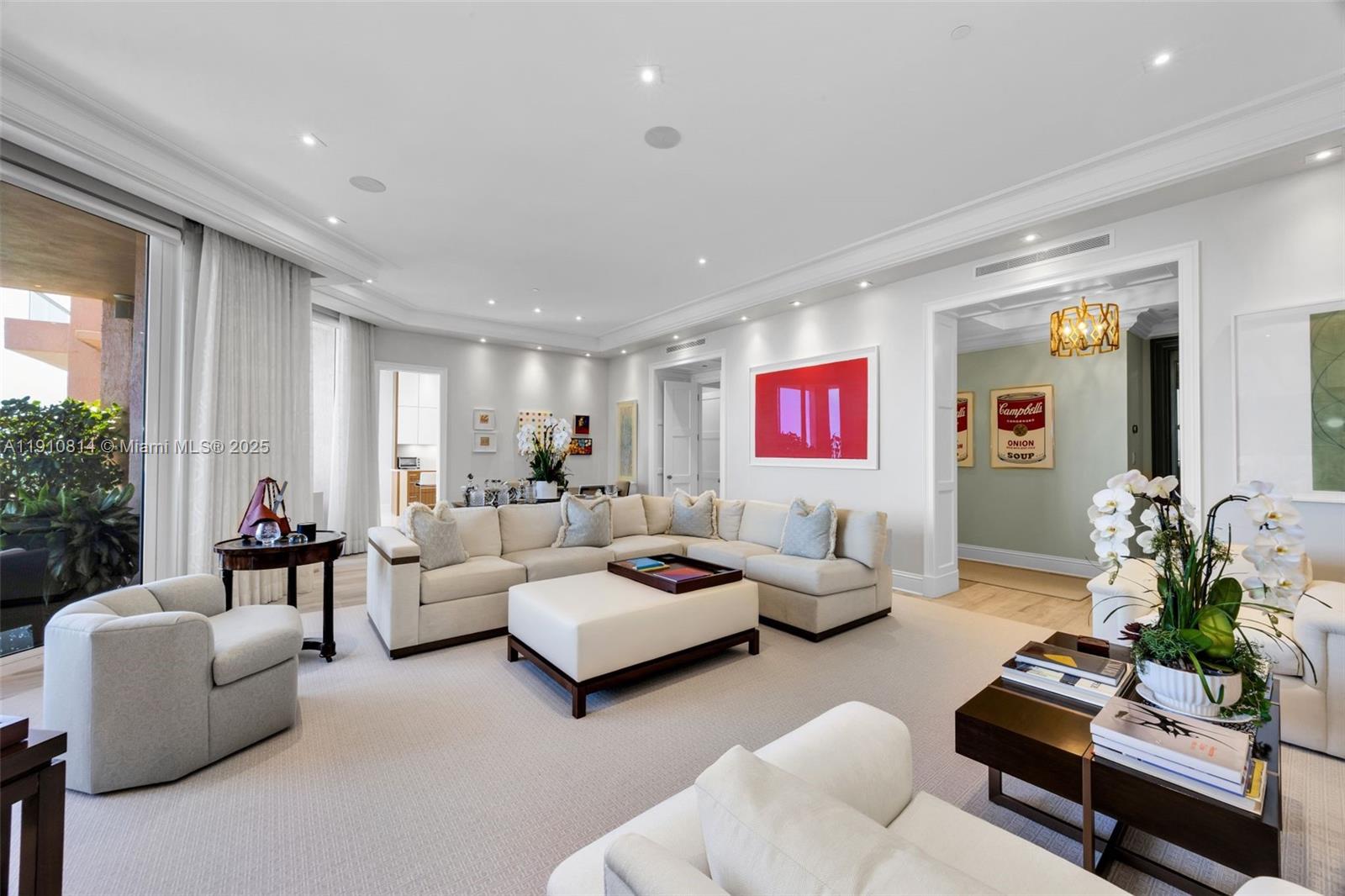 10 Edgewater Dr #PH-C, Coral Gables FL 33133