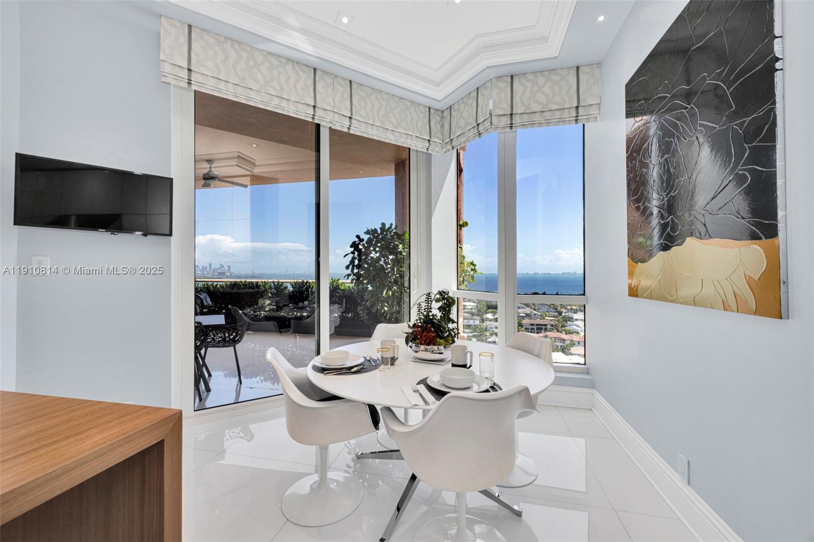 10 Edgewater Dr #PH-C, Coral Gables FL 33133