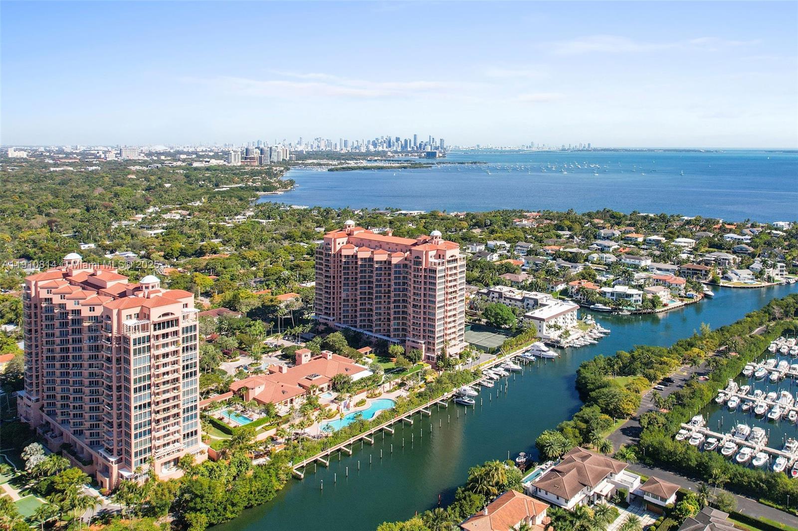 10 Edgewater Dr #PH-C, Coral Gables FL 33133