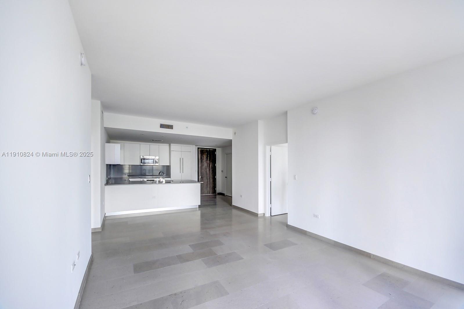 88 SW 7th St #1503, Miami FL 33130