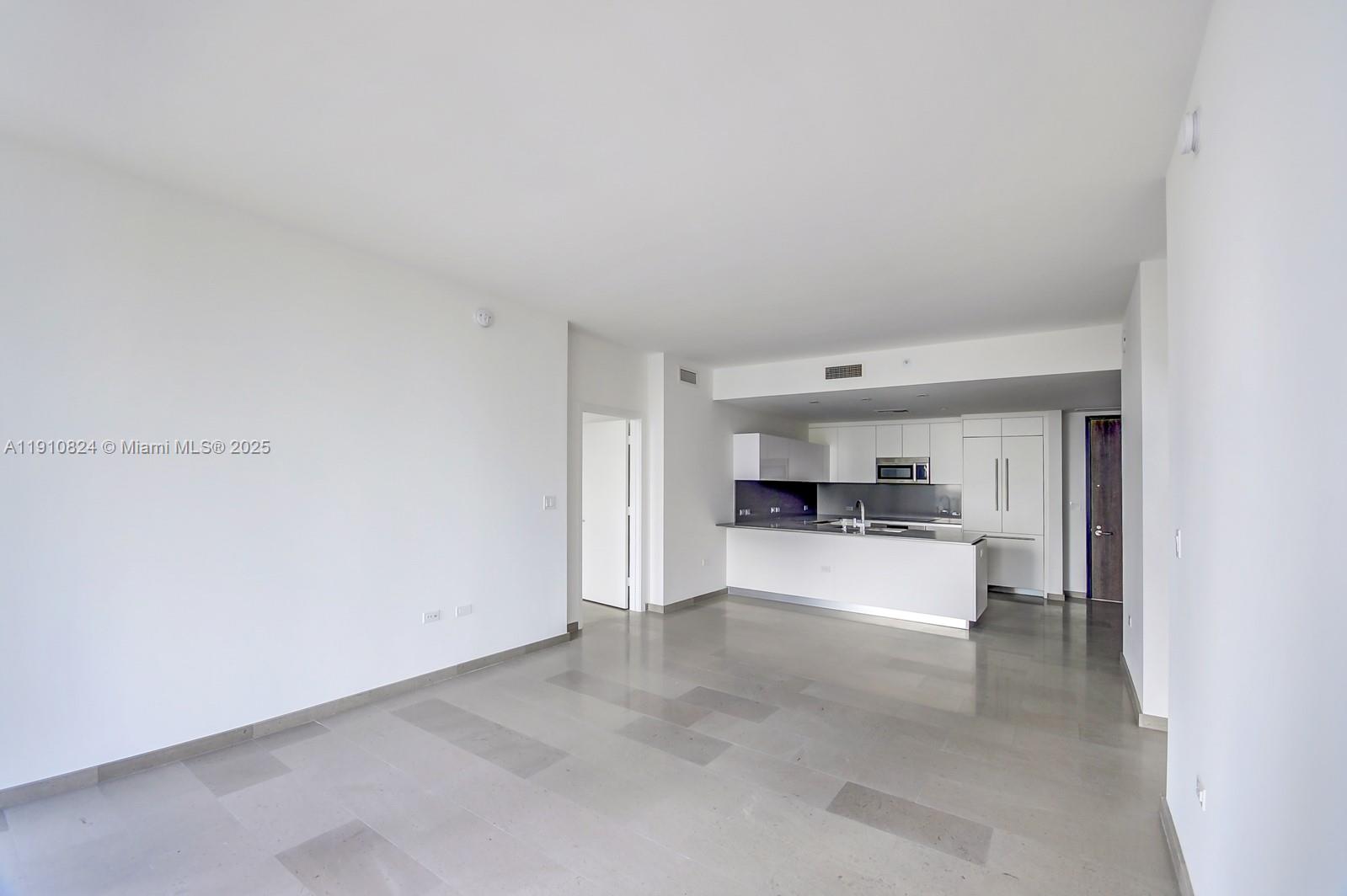 88 SW 7th St #1503, Miami FL 33130