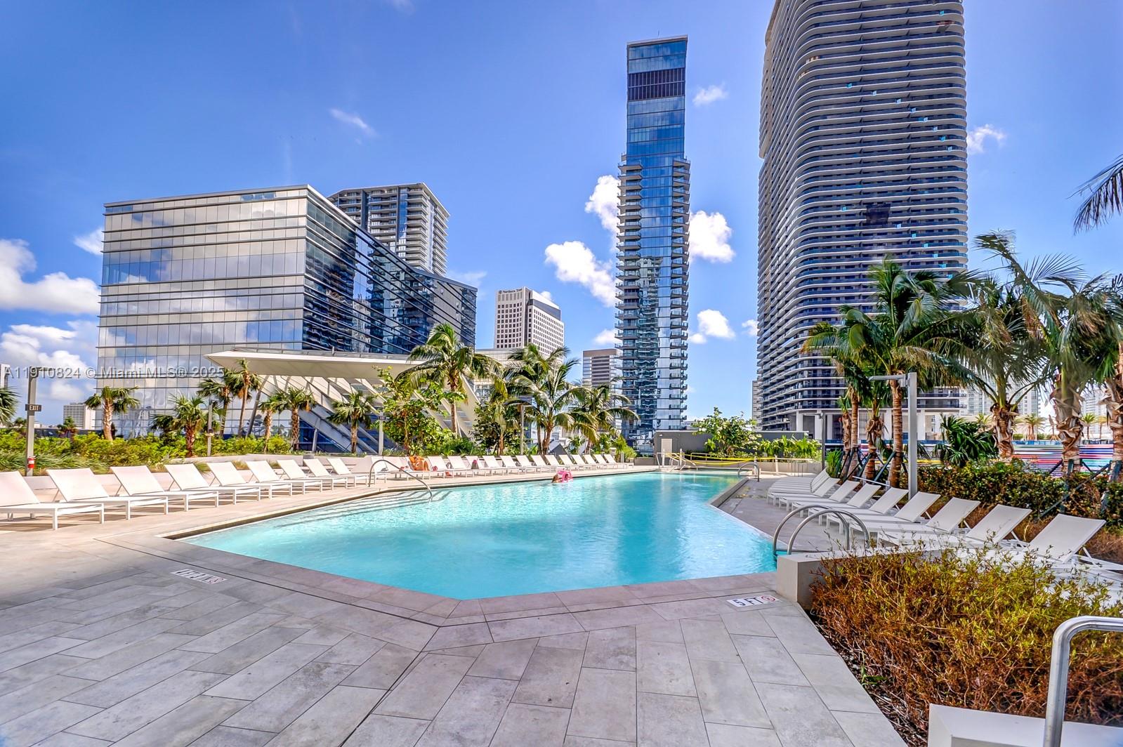 88 SW 7th St #1503, Miami FL 33130