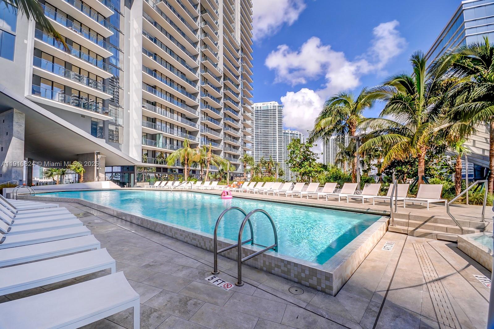 88 SW 7th St #1503, Miami FL 33130