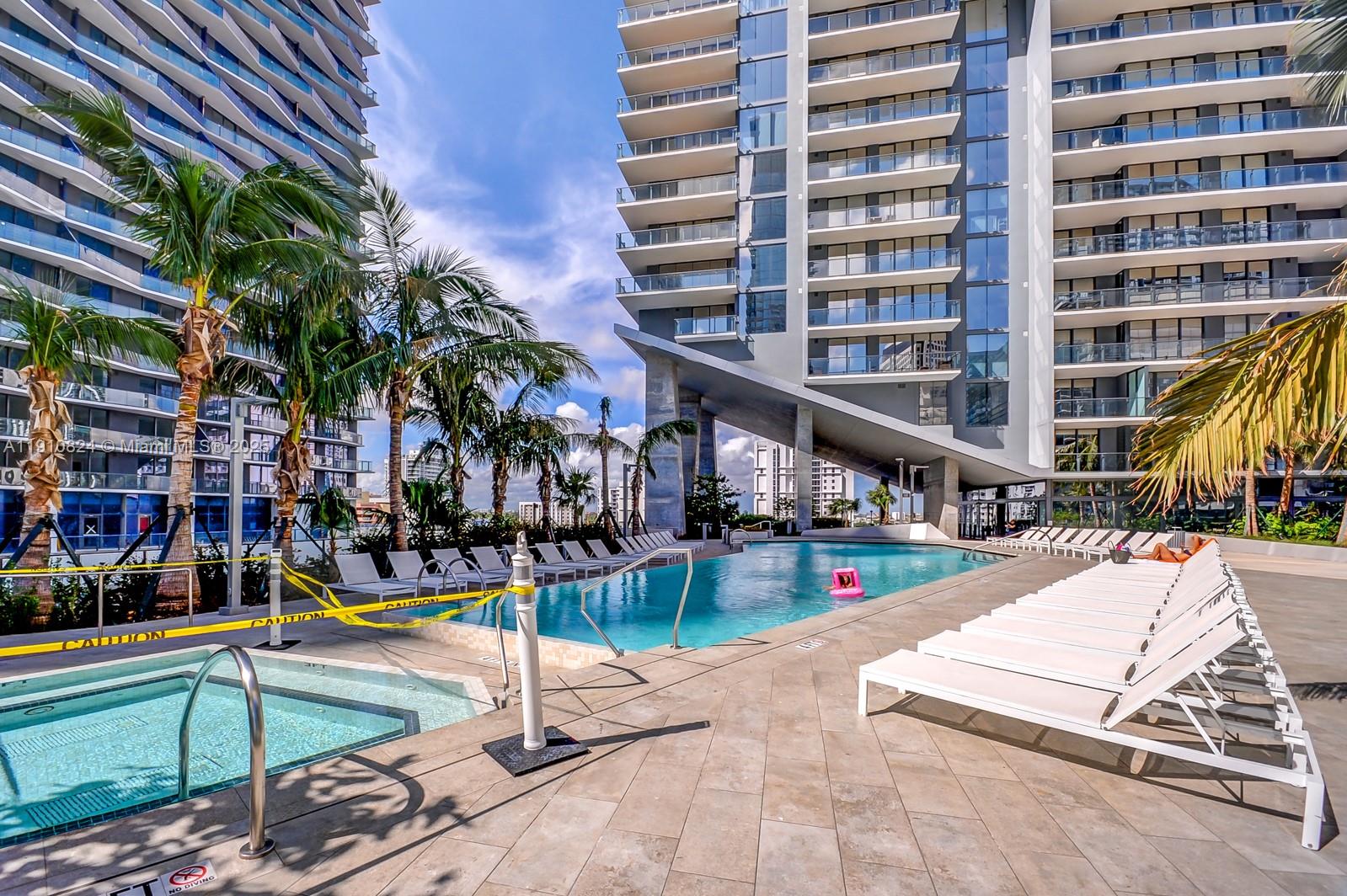 88 SW 7th St #1503, Miami FL 33130