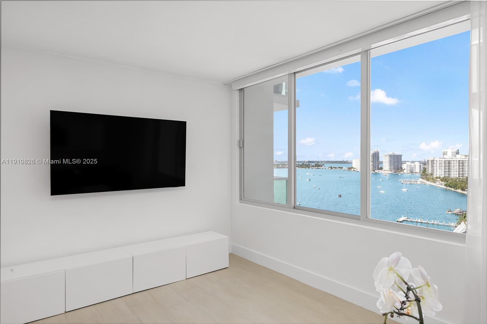 1000 West Ave #1522, Miami Beach FL 33139
