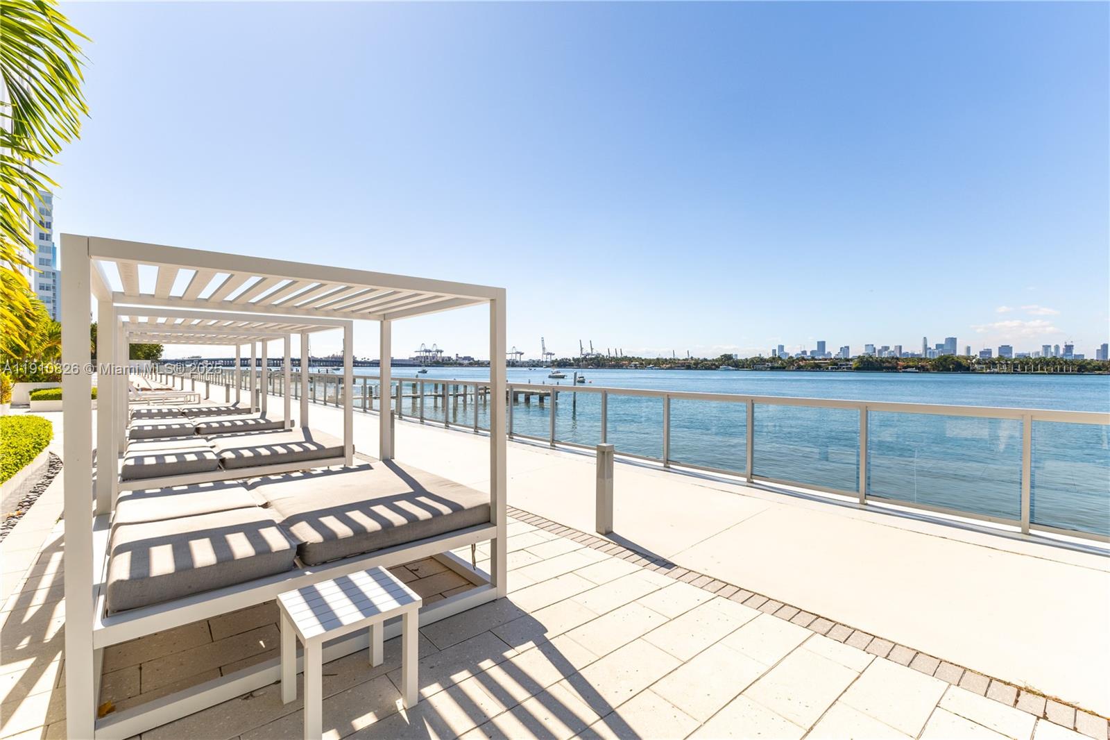 1000 West Ave #1522, Miami Beach FL 33139