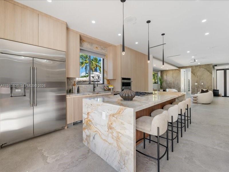270 N Shore Dr, Miami Beach FL 33141