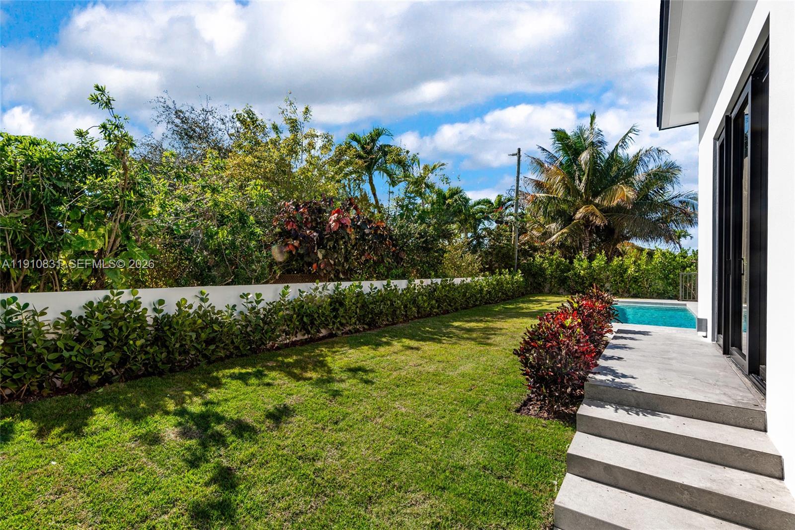 270 N Shore Dr, Miami Beach FL 33141