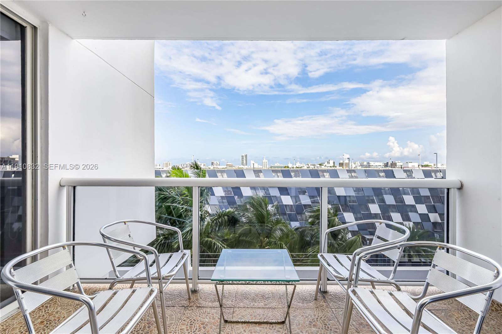 1800 Sunset Harbour Dr #715, Miami Beach FL 33139