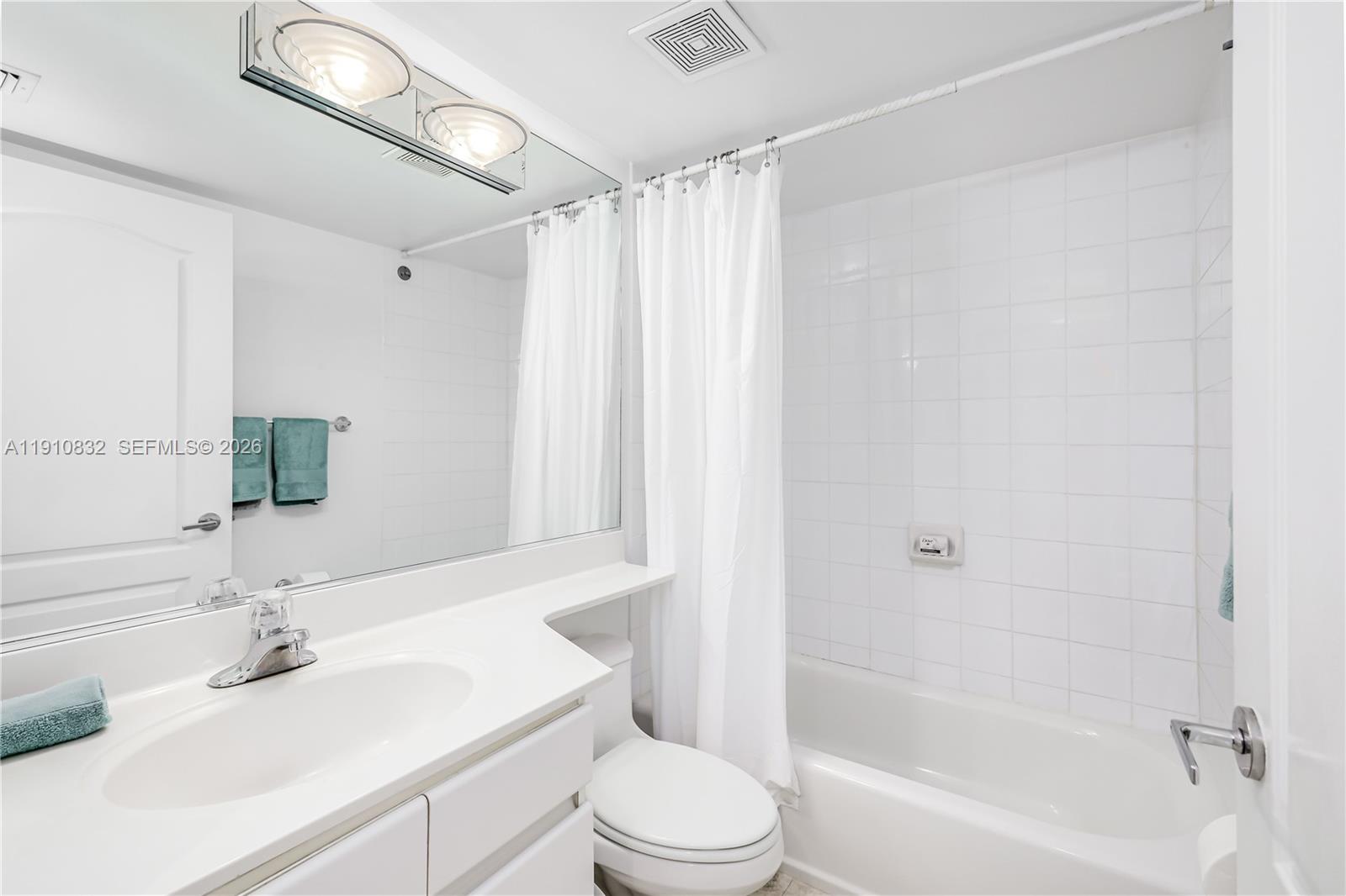 1800 Sunset Harbour Dr #715, Miami Beach FL 33139