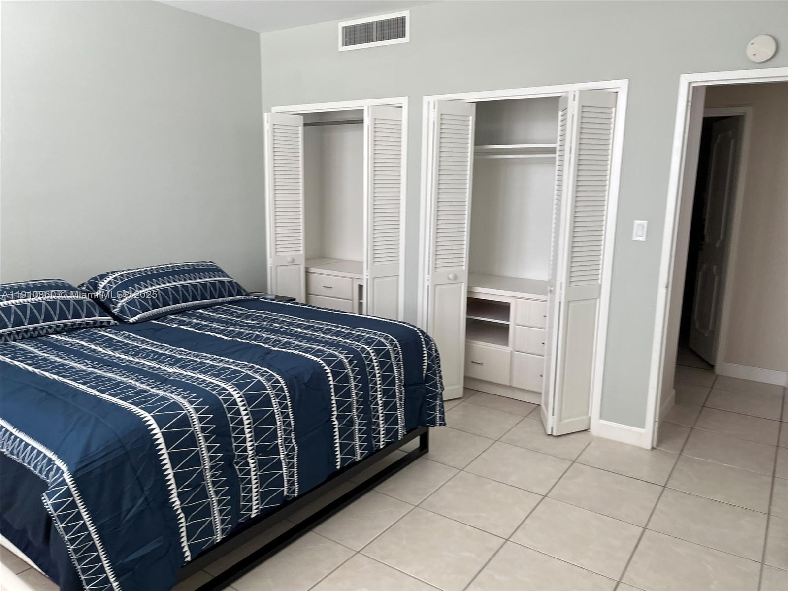 5161 Collins Ave #214, Miami Beach FL 33140