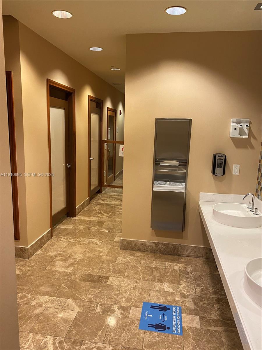 1050 Brickell Ave #1904, Miami FL 33131