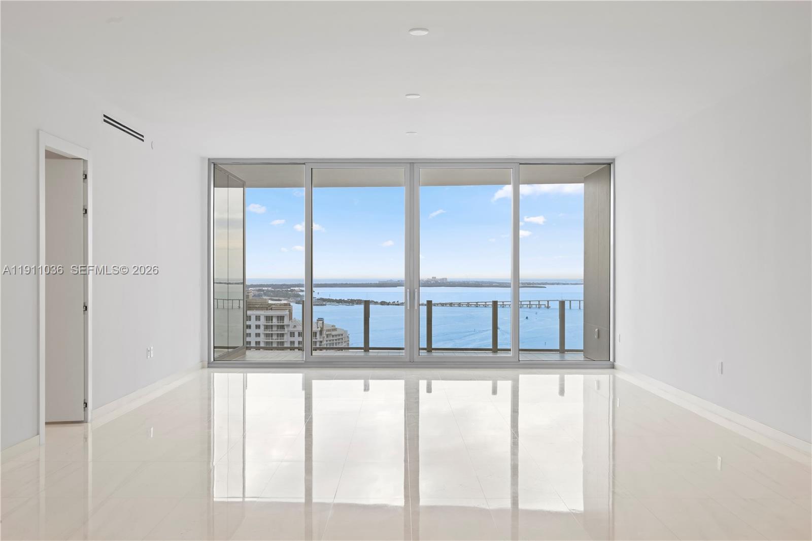 300 Biscayne Blvd Way #3404, Miami FL 33131