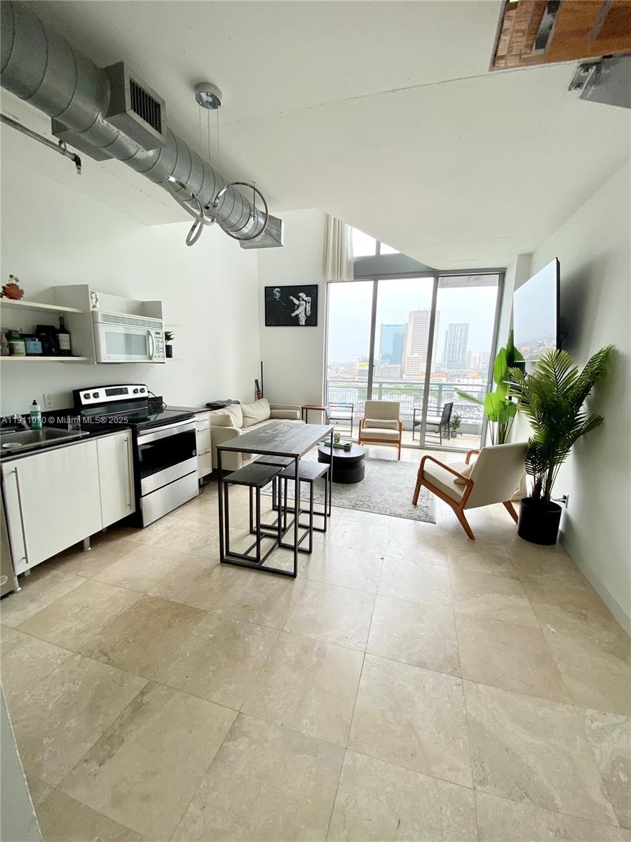 690 SW 1st Ct #1715, Miami FL 33130
