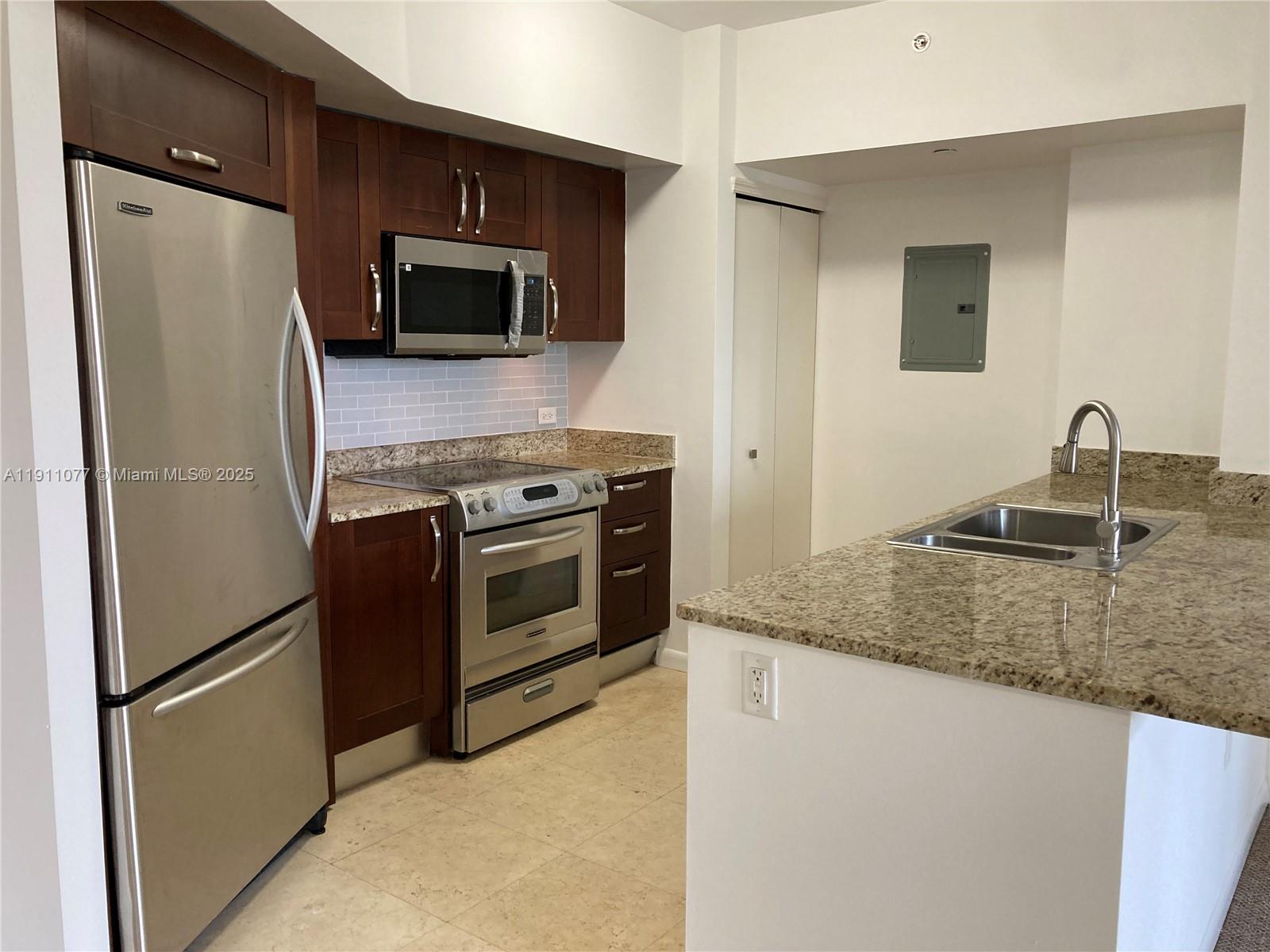Aventura FL 33180 - A11911077