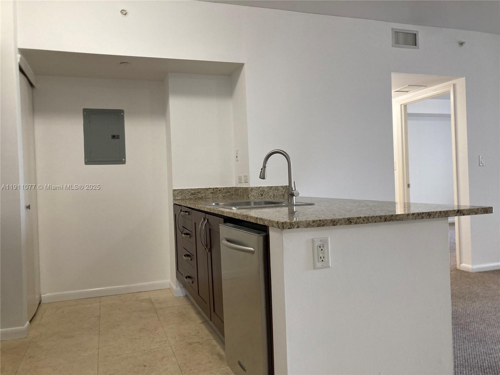 Aventura FL 33180 - A11911077