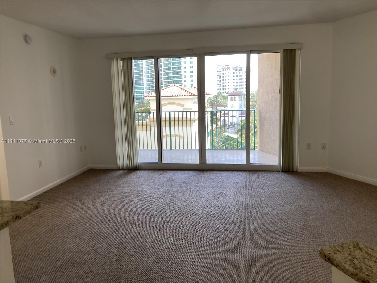 Aventura FL 33180 - A11911077